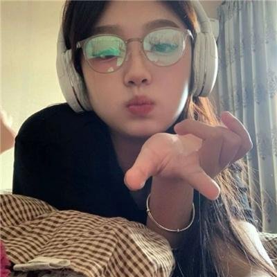 波丽士很忙